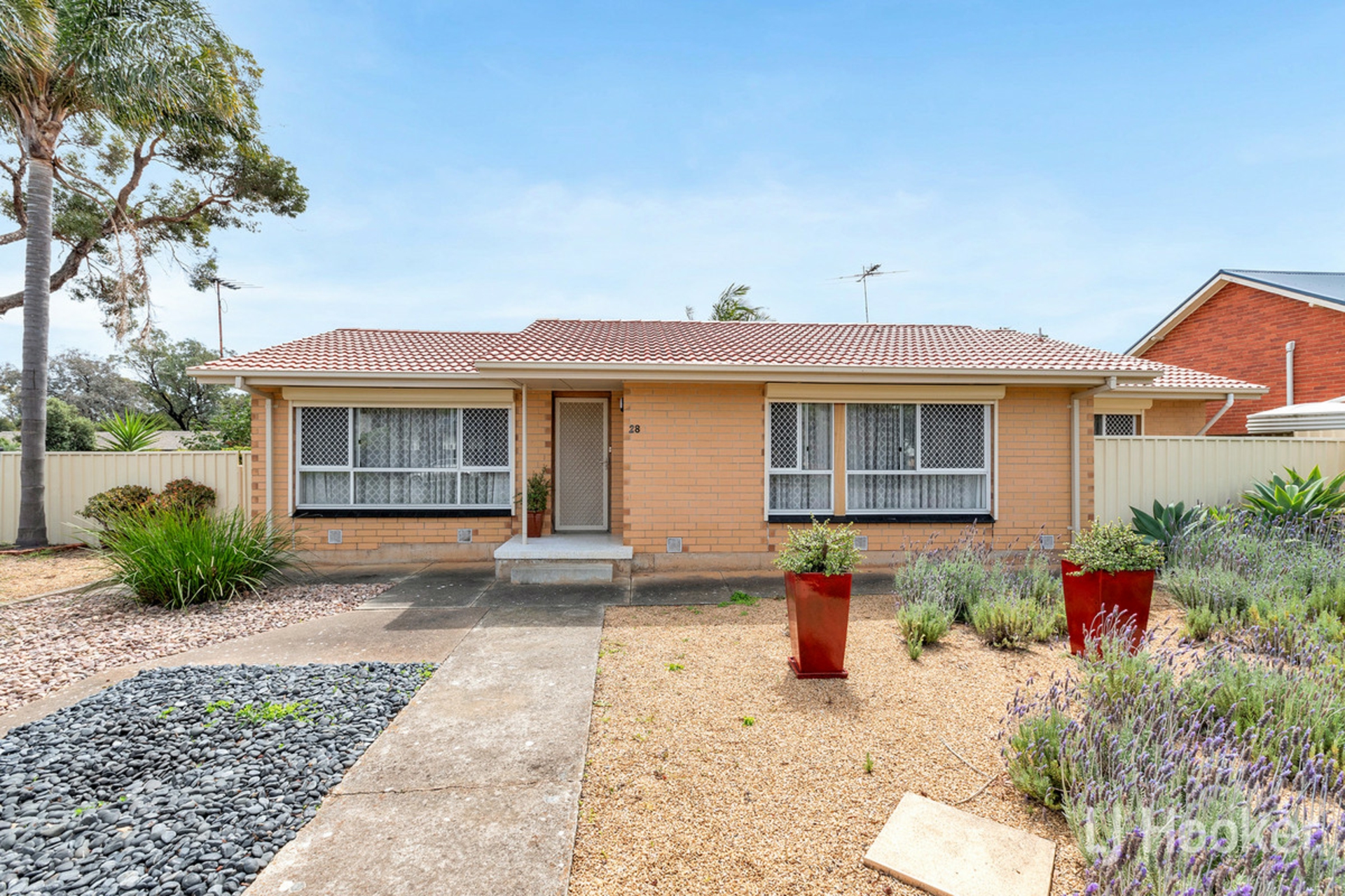 28 Haydown Road, ELIZABETH GROVE
