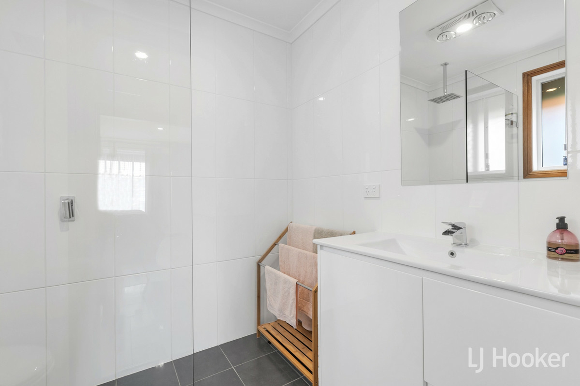 28 Haydown Road, ELIZABETH GROVE