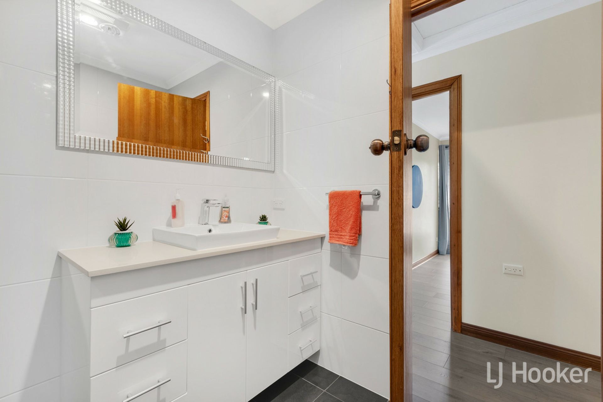 28 Haydown Road, ELIZABETH GROVE