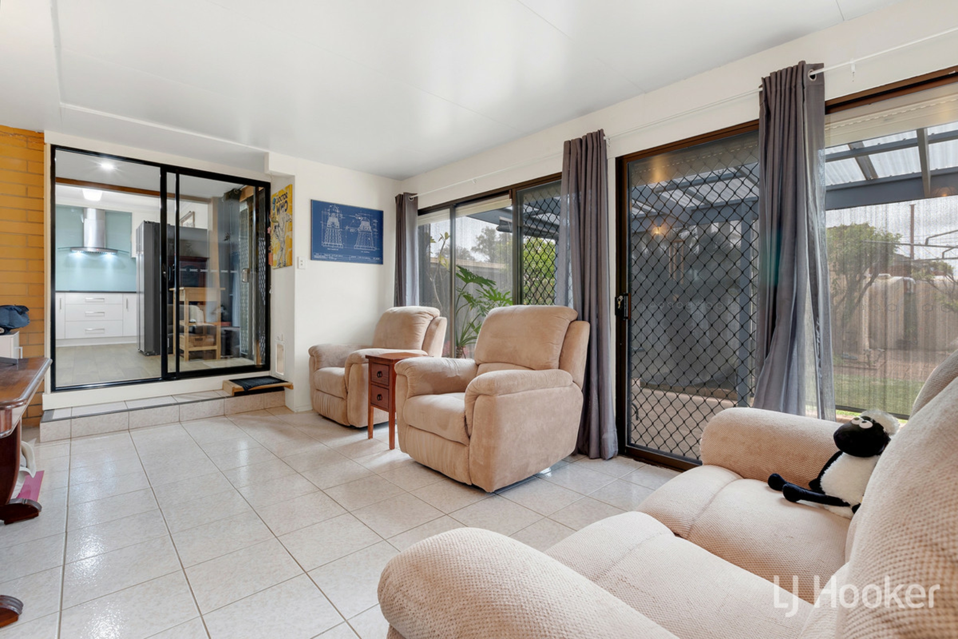 28 Haydown Road, ELIZABETH GROVE