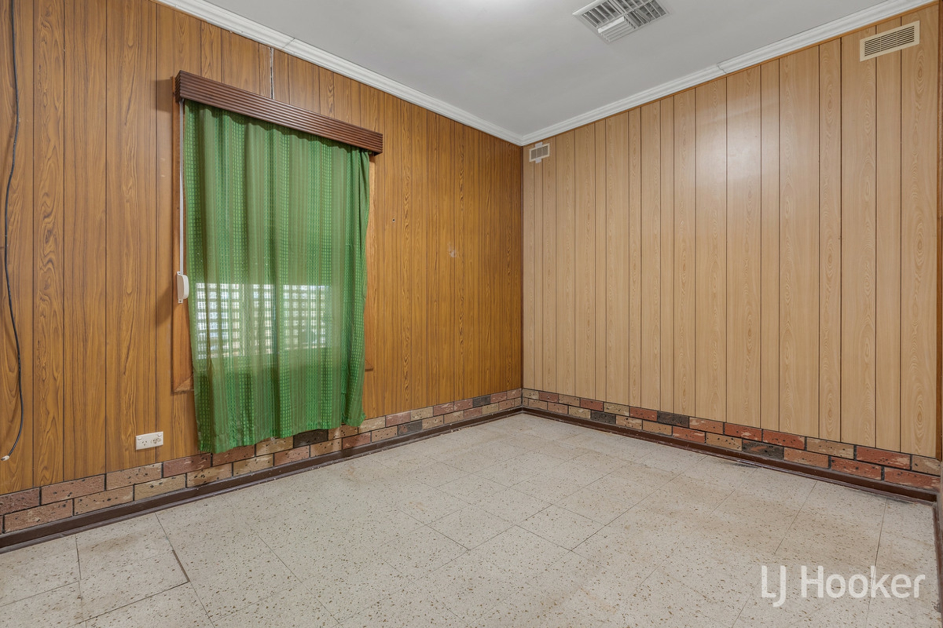 26 Peterswool Road Elizabeth Park SA House for Sale LJ Hooker