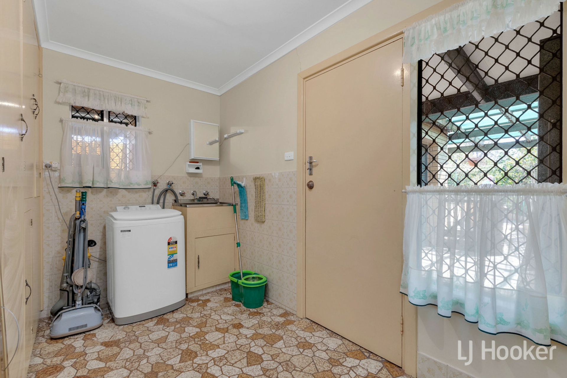 4 Fairfield Road, ELIZABETH GROVE