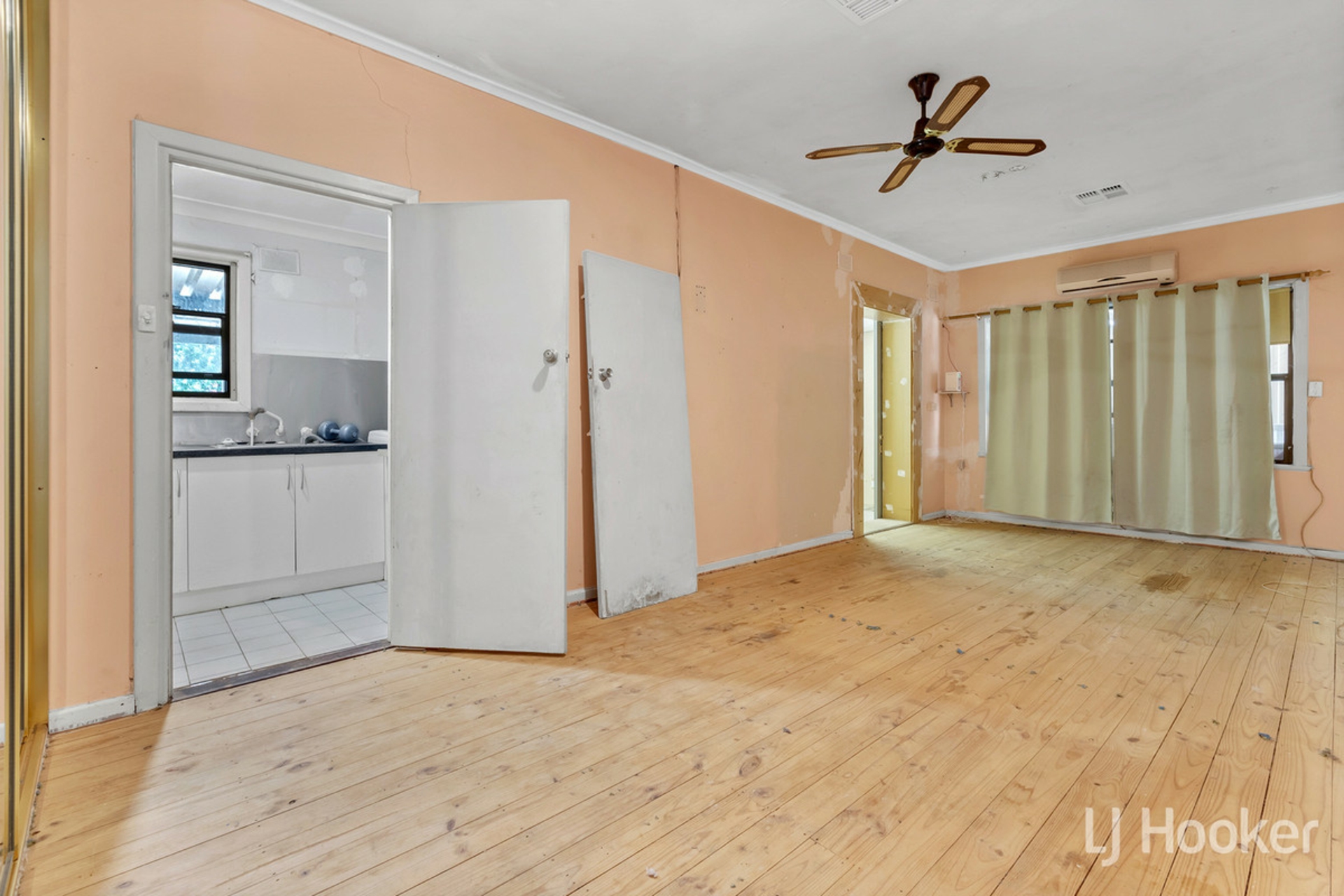 21 Smitham Street, ELIZABETH GROVE
