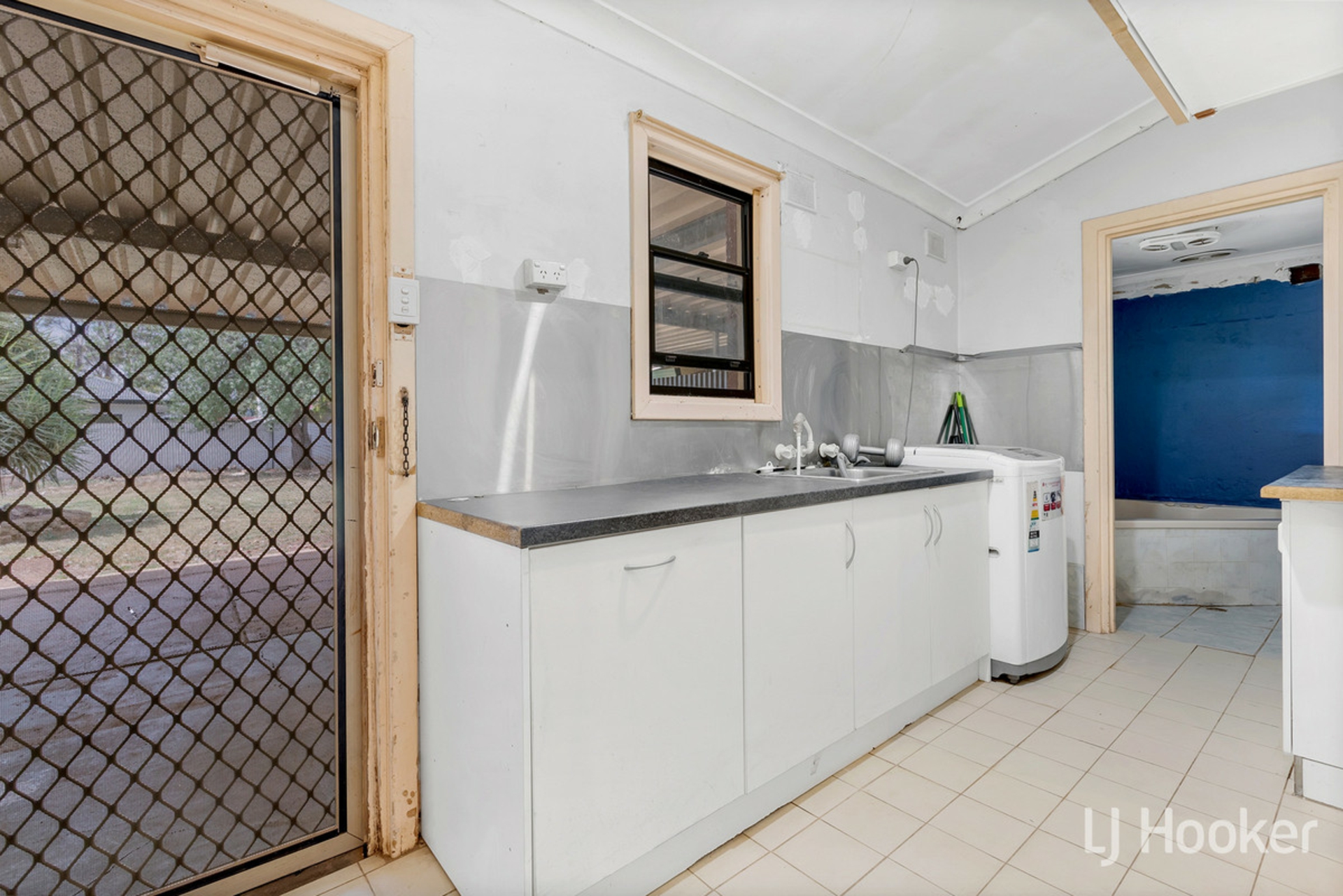 21 Smitham Street, ELIZABETH GROVE