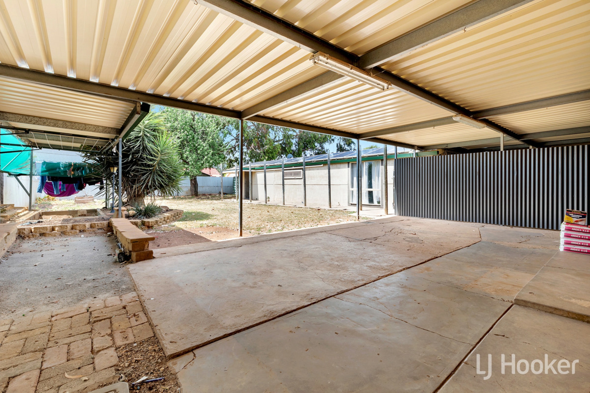 21 Smitham Street, ELIZABETH GROVE