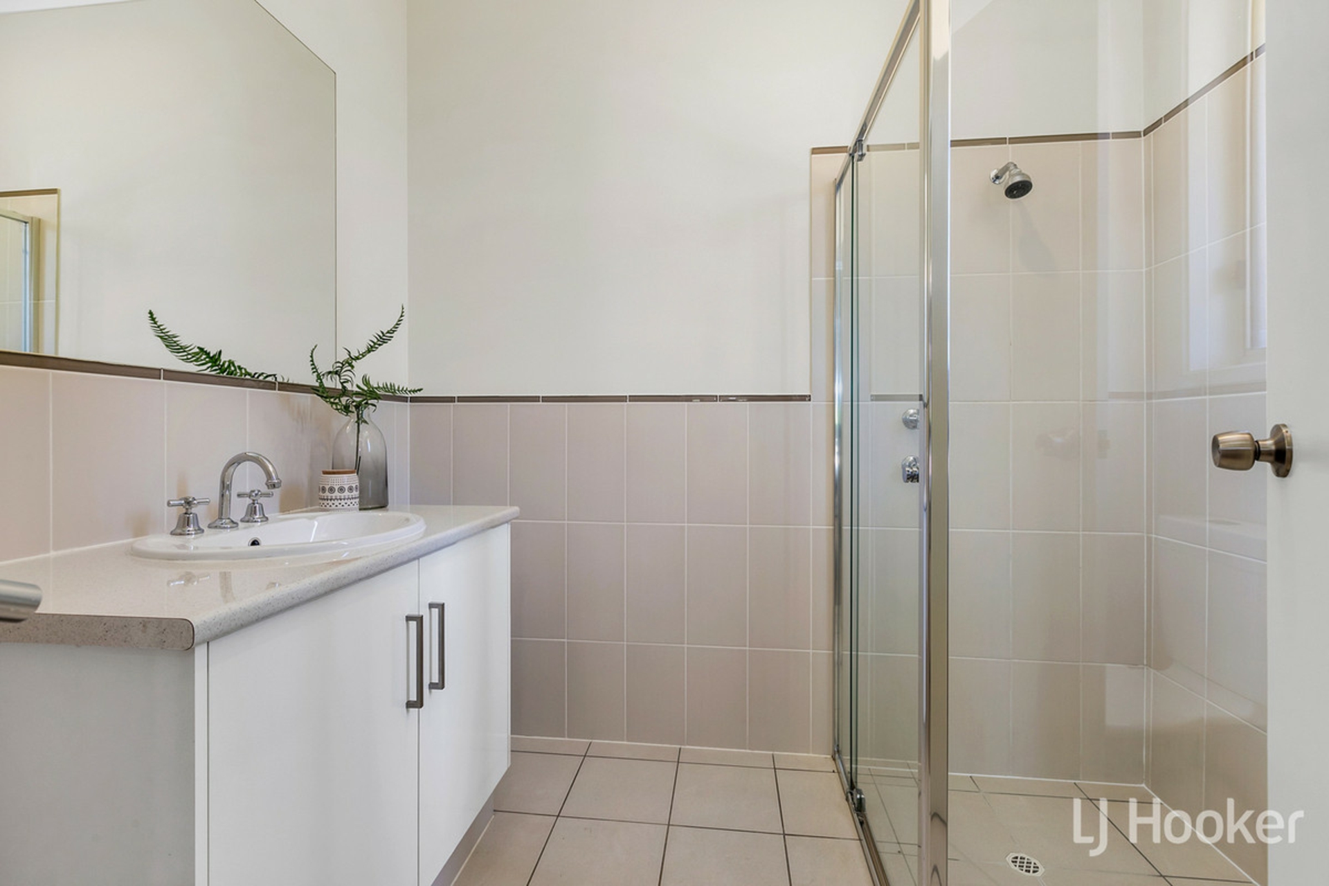 4 Allen Court, EVANSTON GARDENS