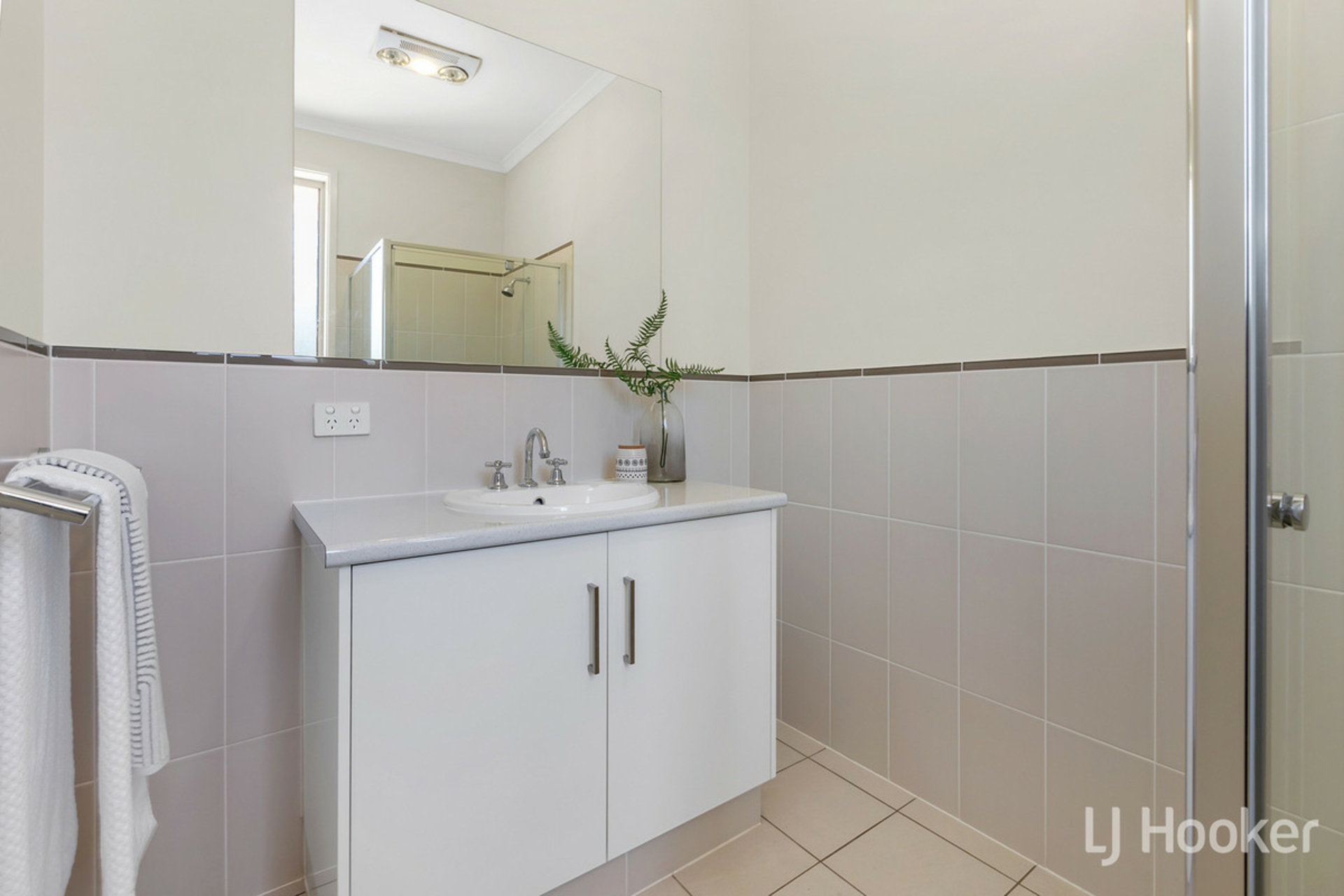 4 Allen Court, EVANSTON GARDENS