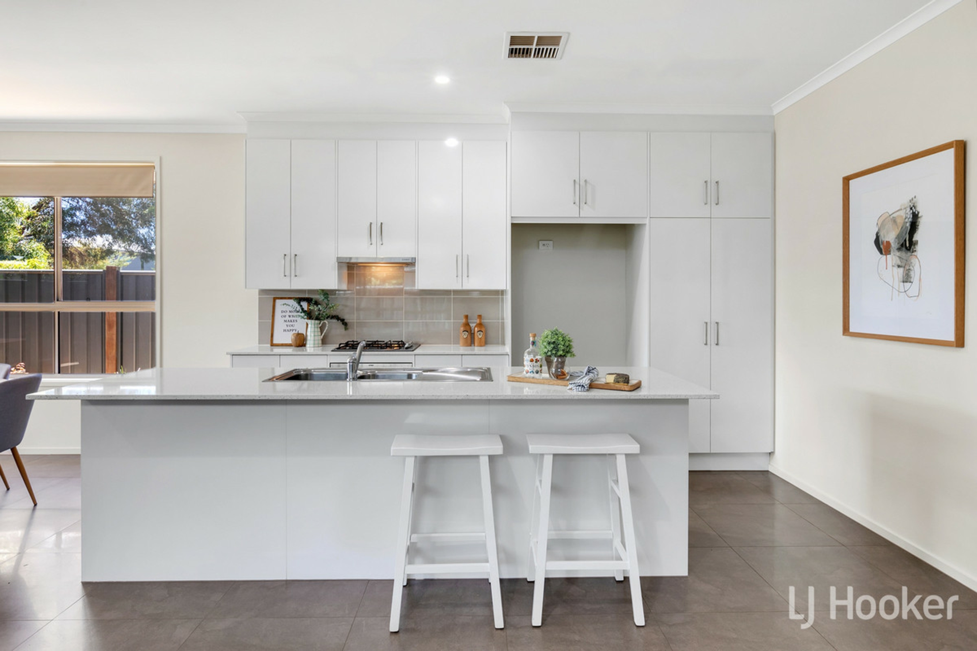 4 Allen Court, EVANSTON GARDENS