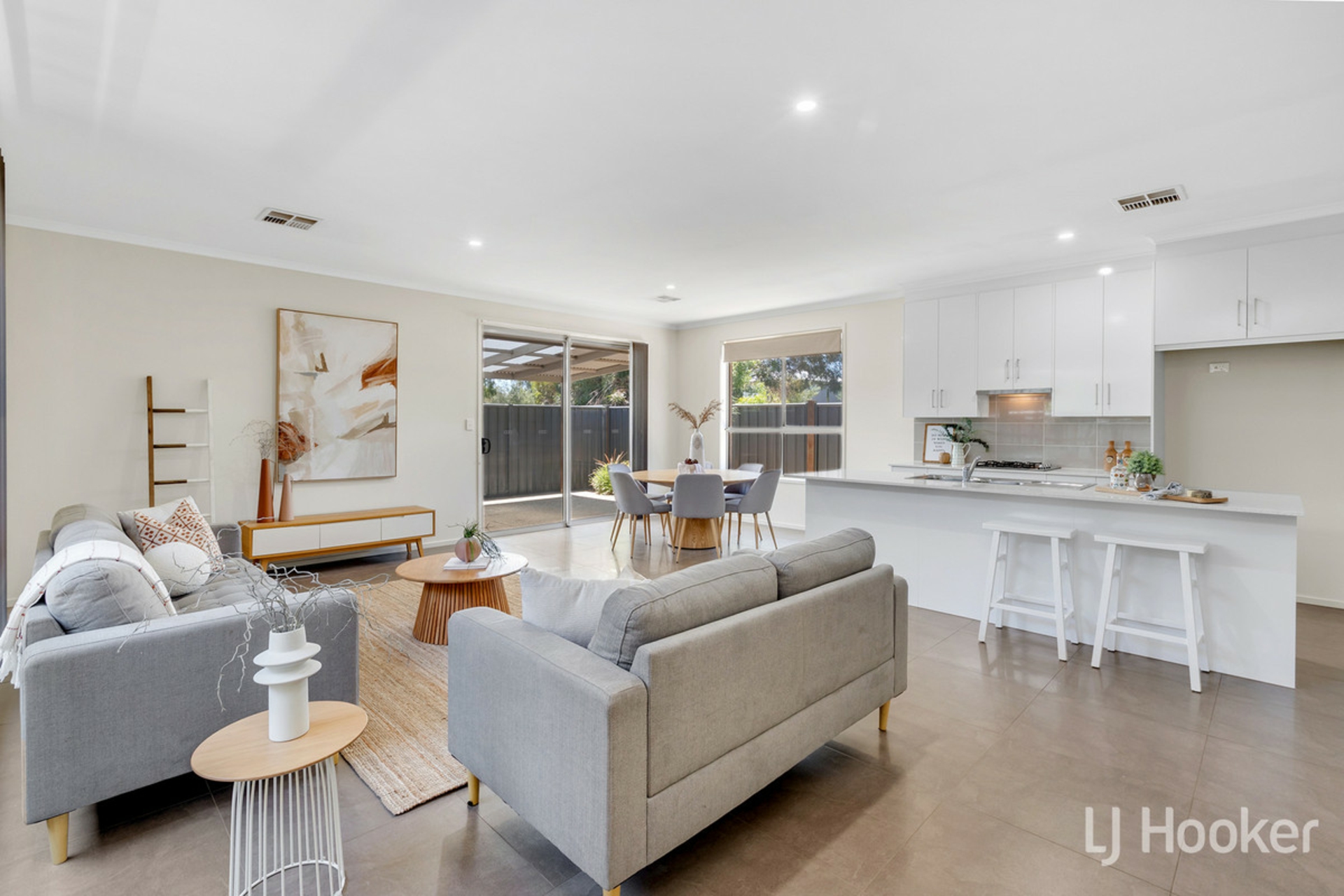 4 Allen Court, EVANSTON GARDENS