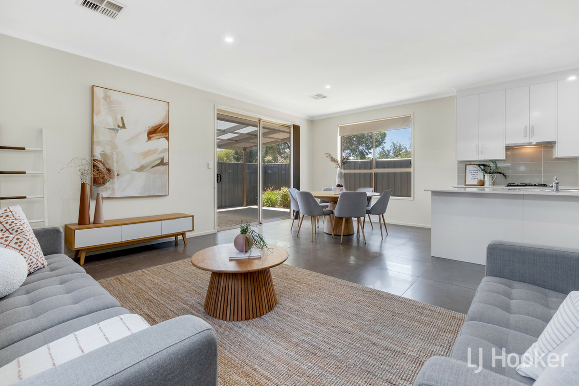 4 Allen Court, EVANSTON GARDENS