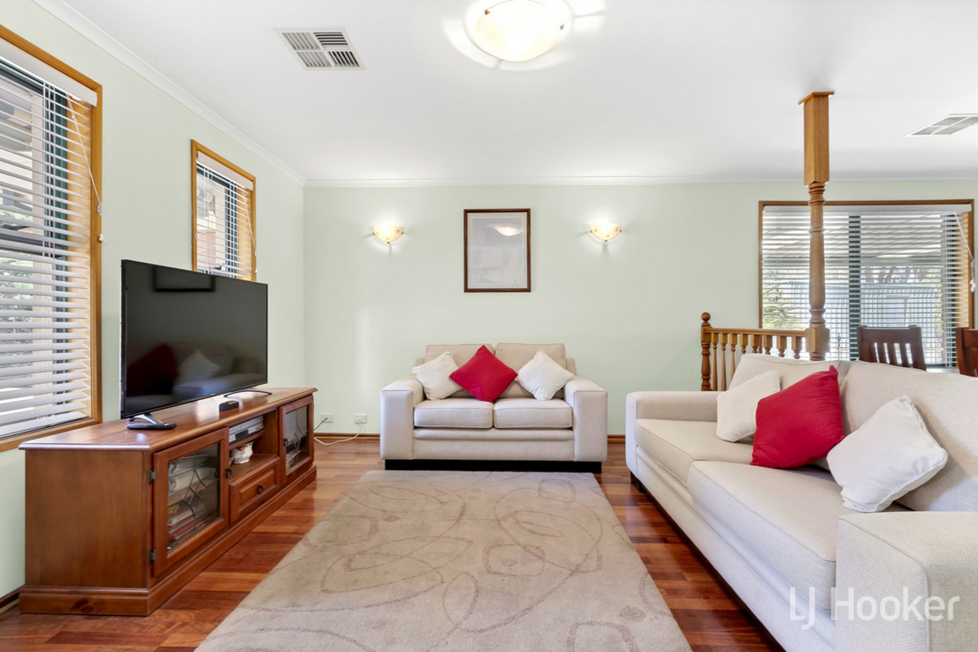 10 Belmont Gardens, HILLBANK
