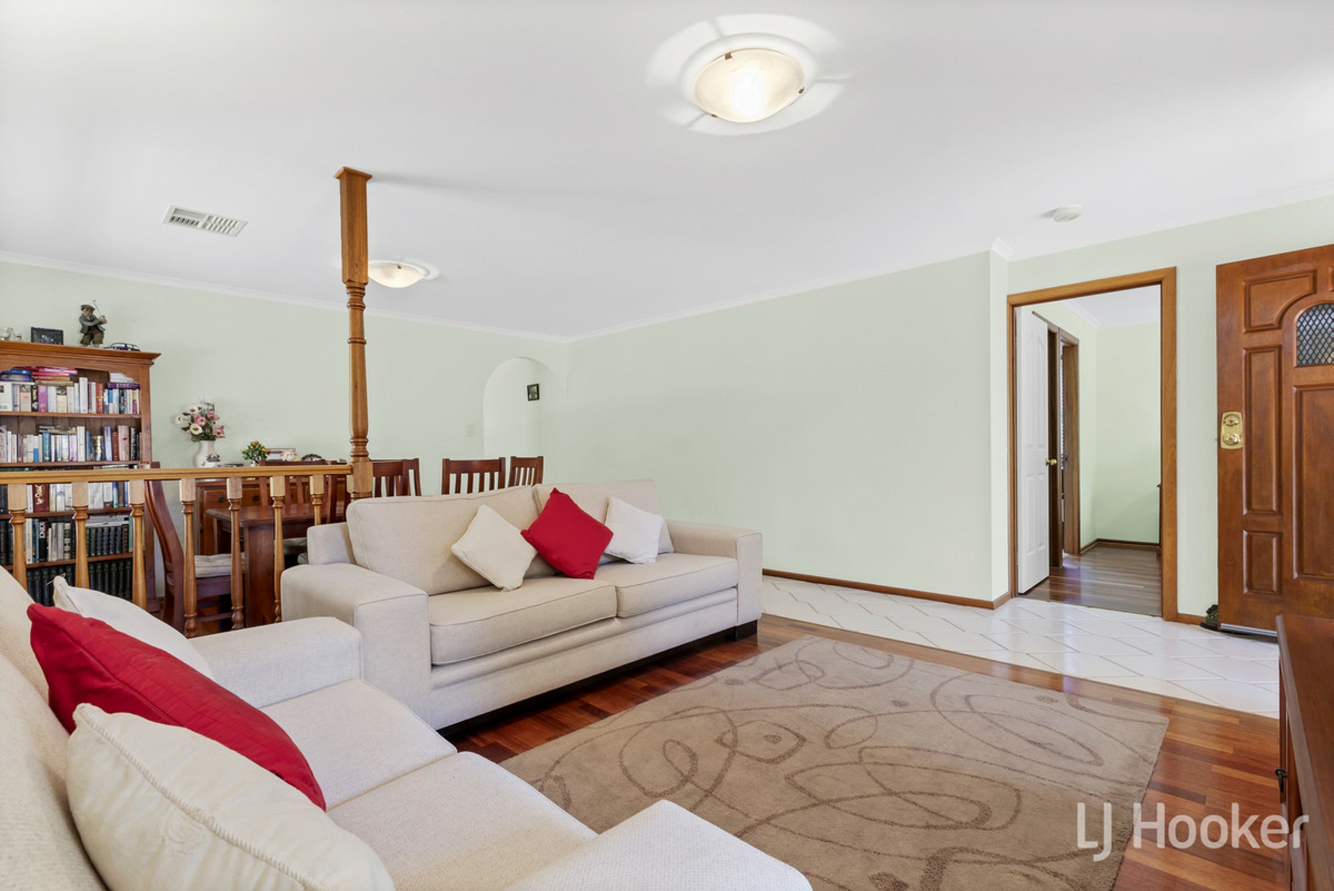 10 Belmont Gardens, HILLBANK