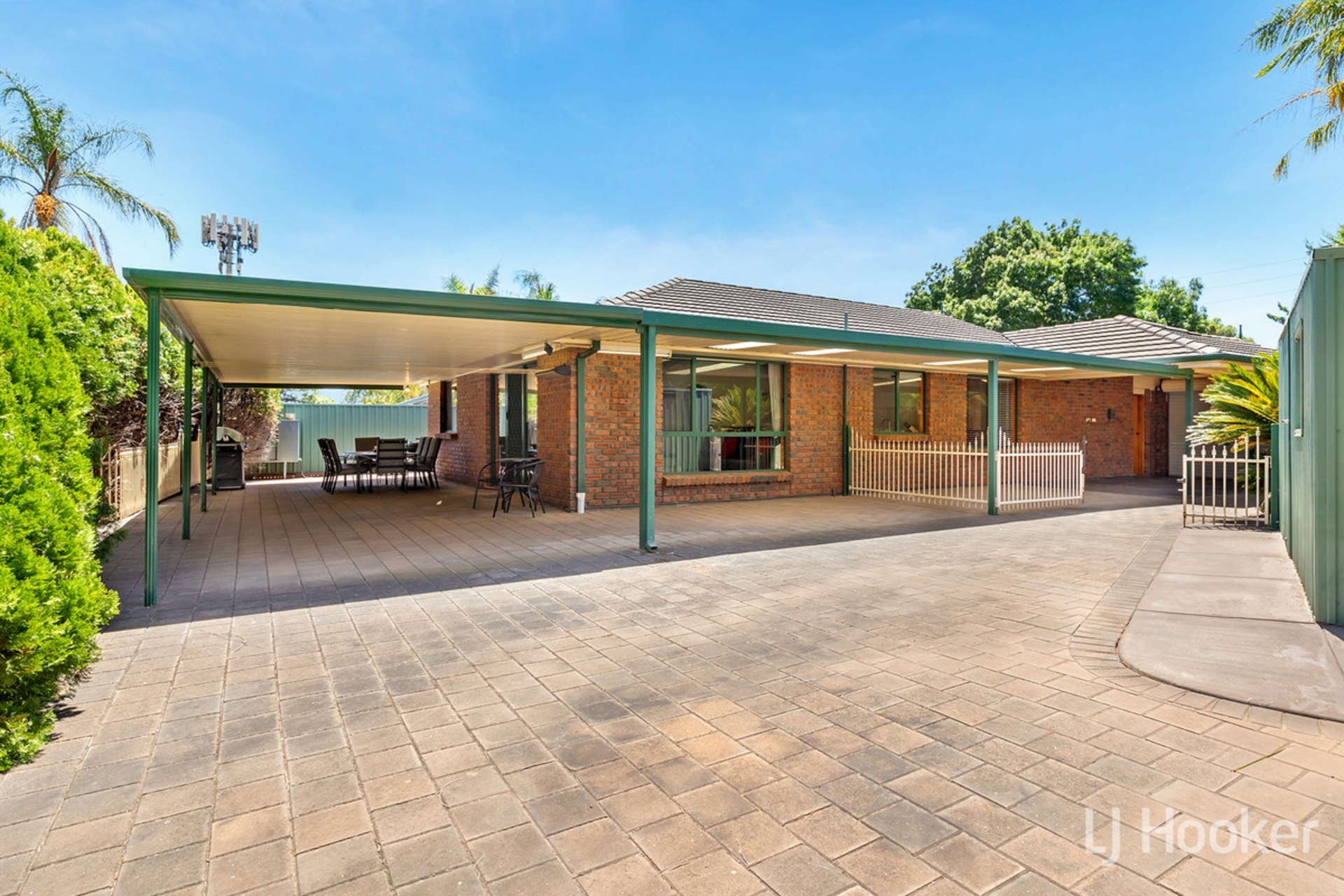 10 Belmont Gardens, HILLBANK