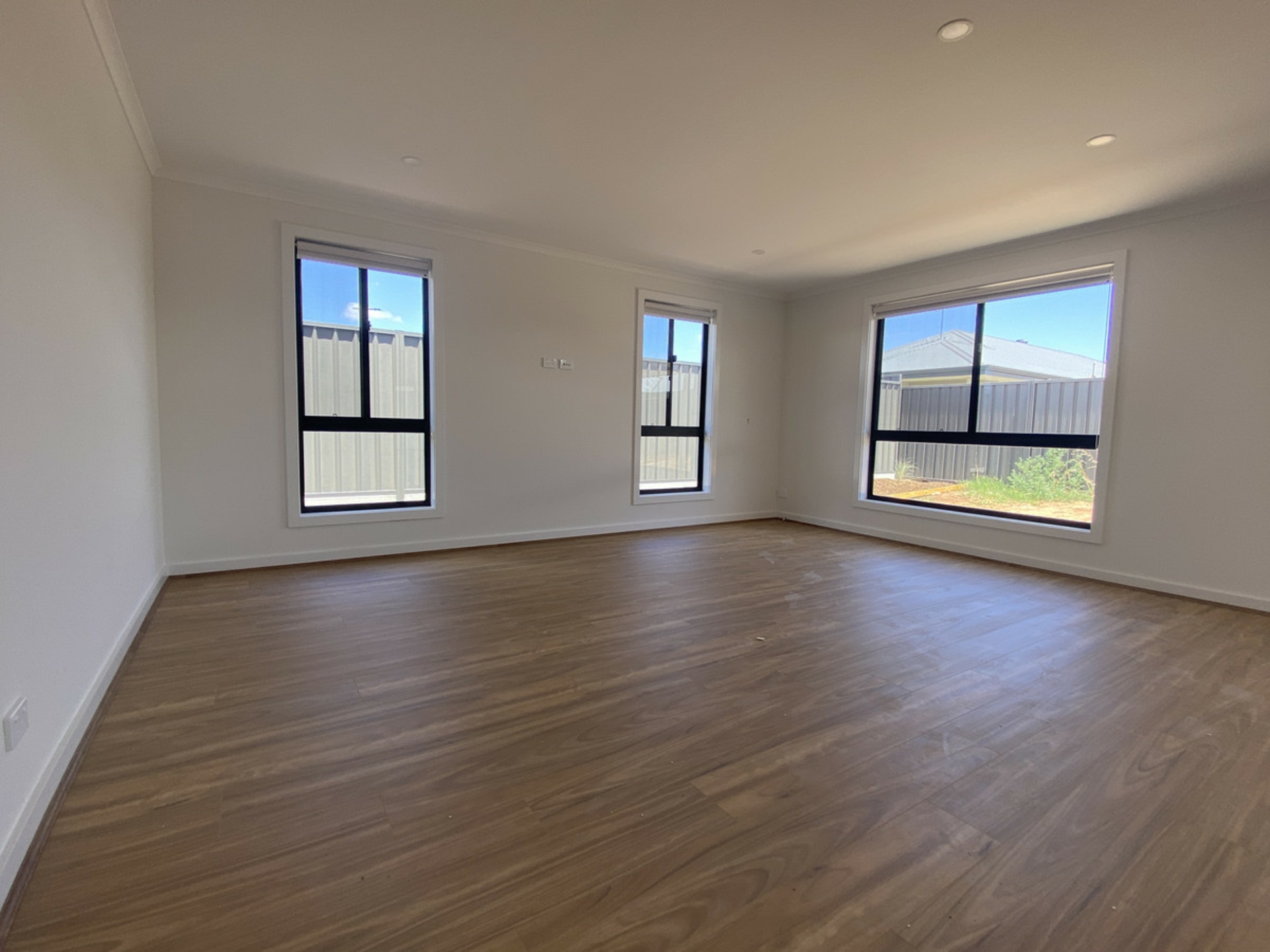 15 Woodhall Way, MUNNO PARA DOWNS