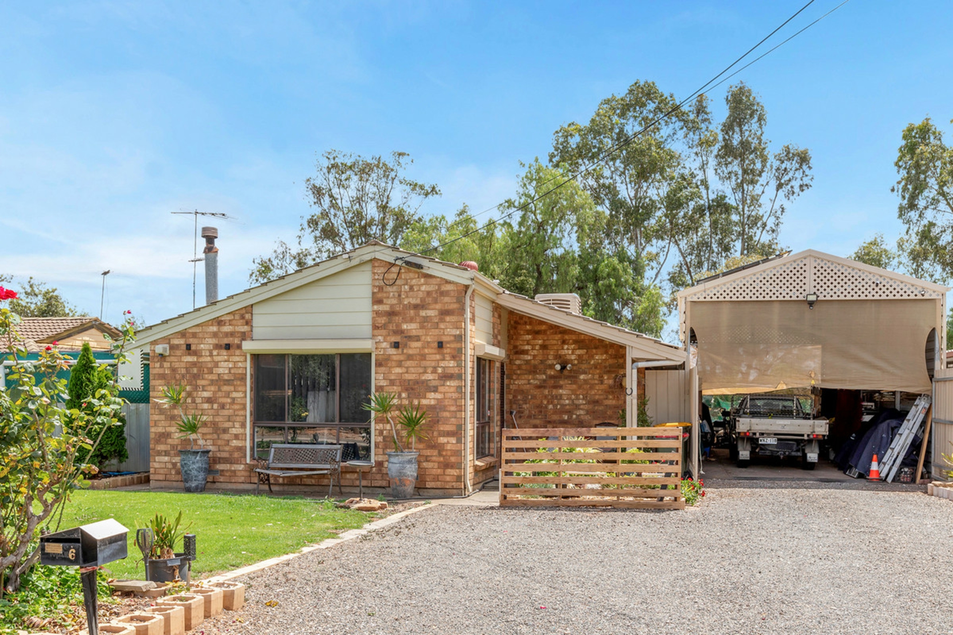 6 Rose Street, SMITHFIELD