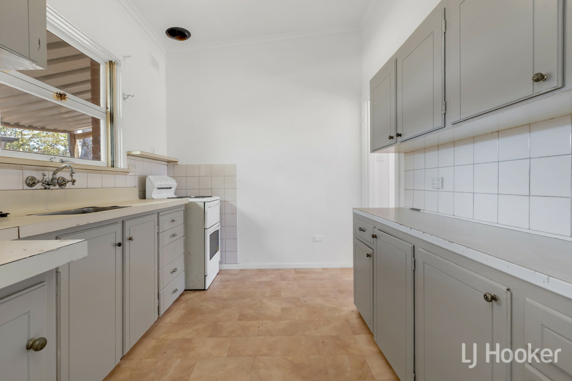10 Coventry Road, DAVOREN PARK