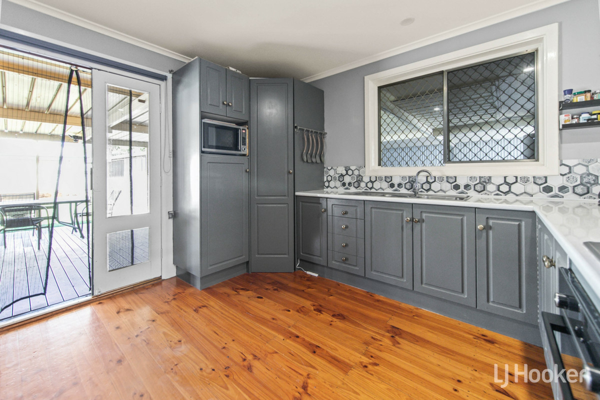 6 Beckington Street, ELIZABETH DOWNS