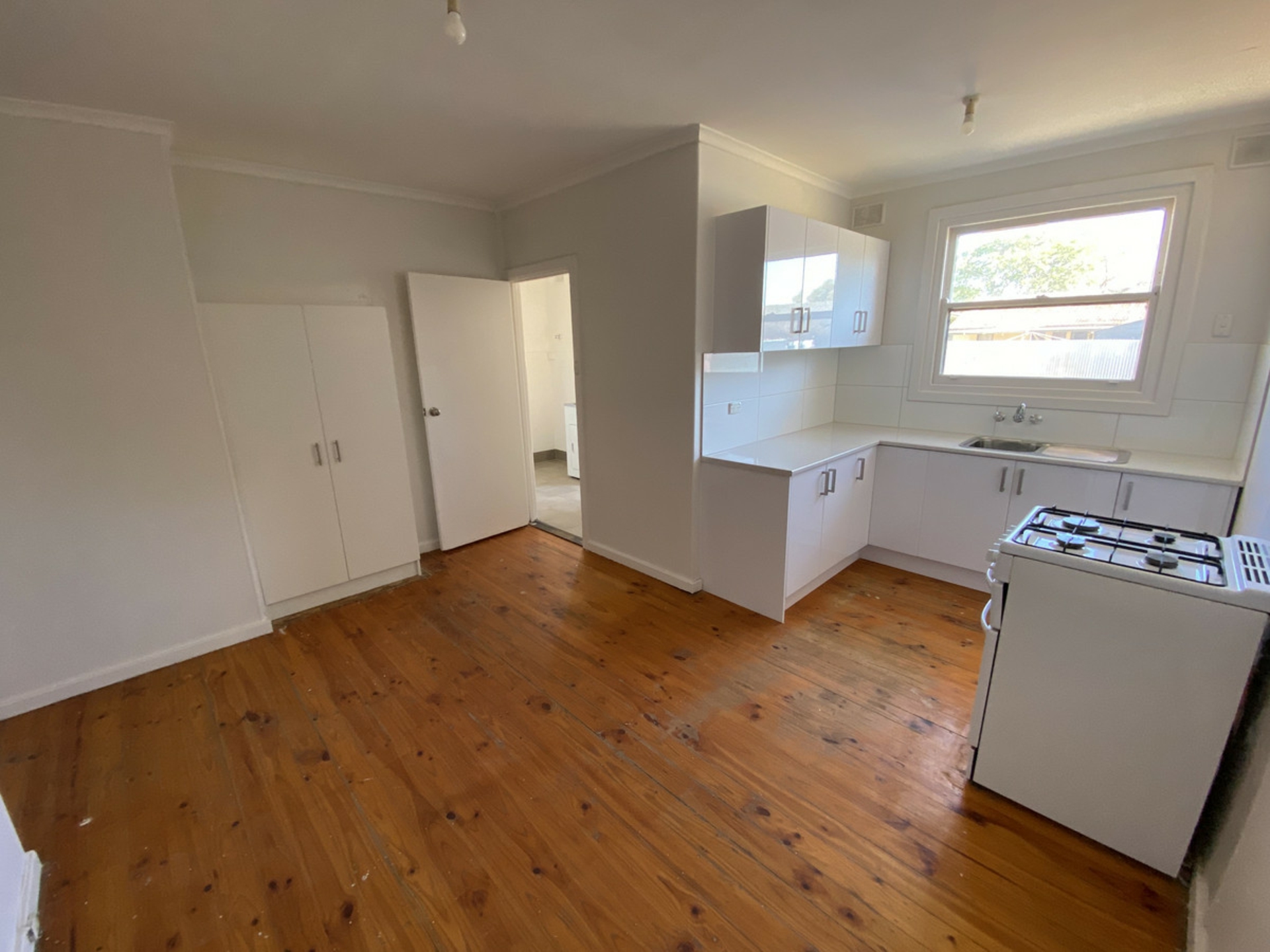 57 Mainwaring Crescent, DAVOREN PARK
