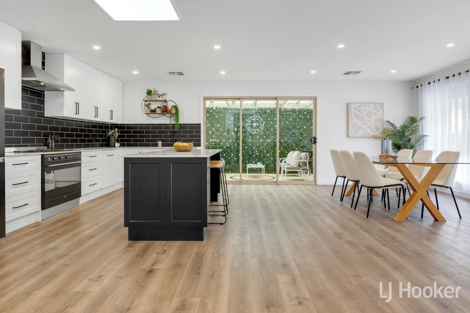 996 Black Top Road, ONE TREE HILL