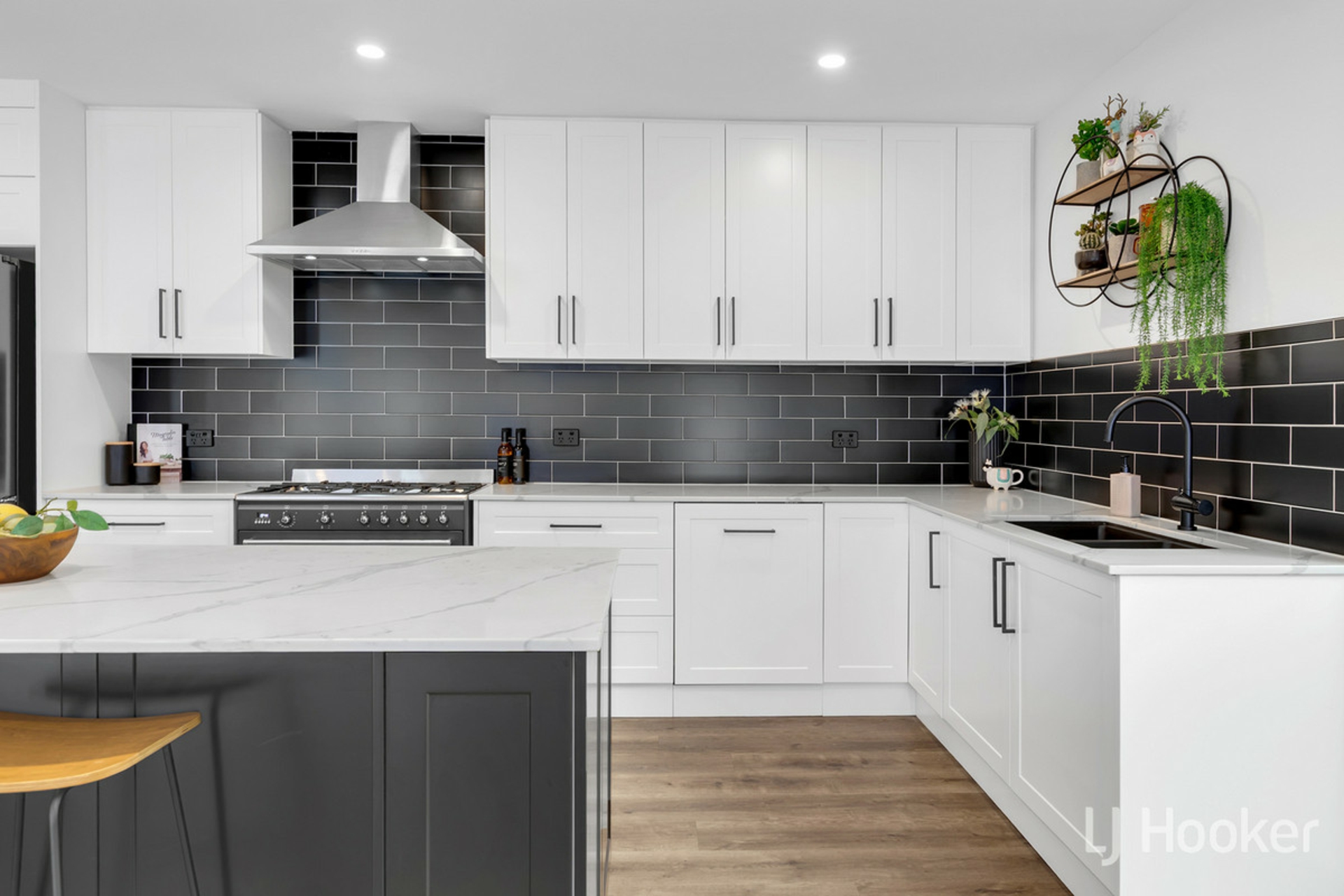 996 Black Top Road, ONE TREE HILL