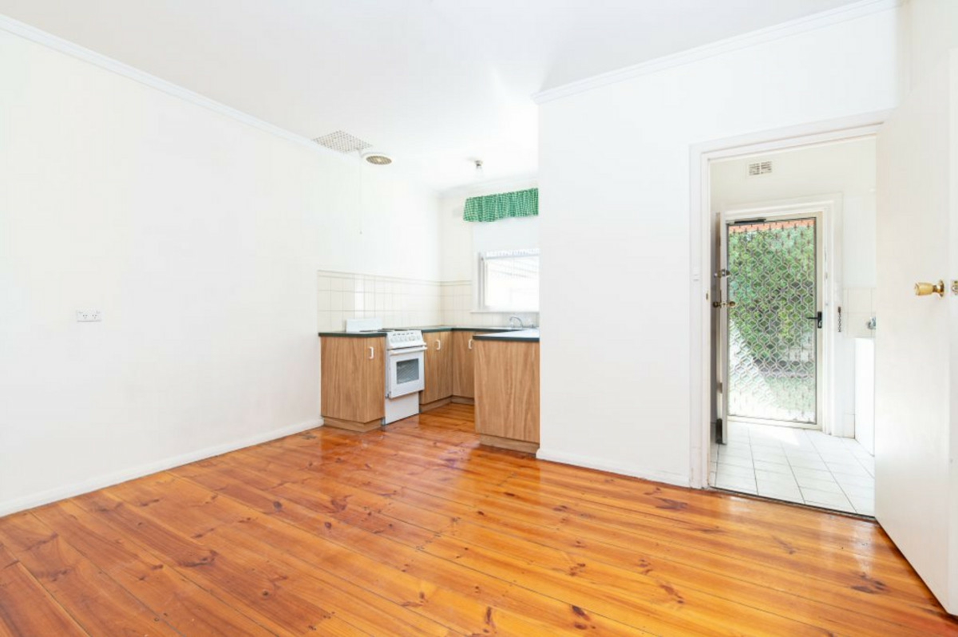 86 Woodford Road, ELIZABETH NORTH