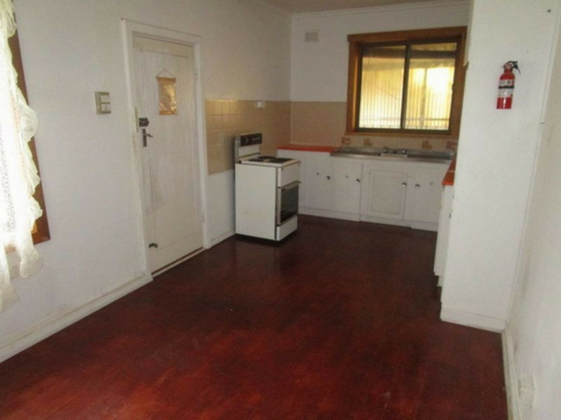 24 Short Road, ELIZABETH