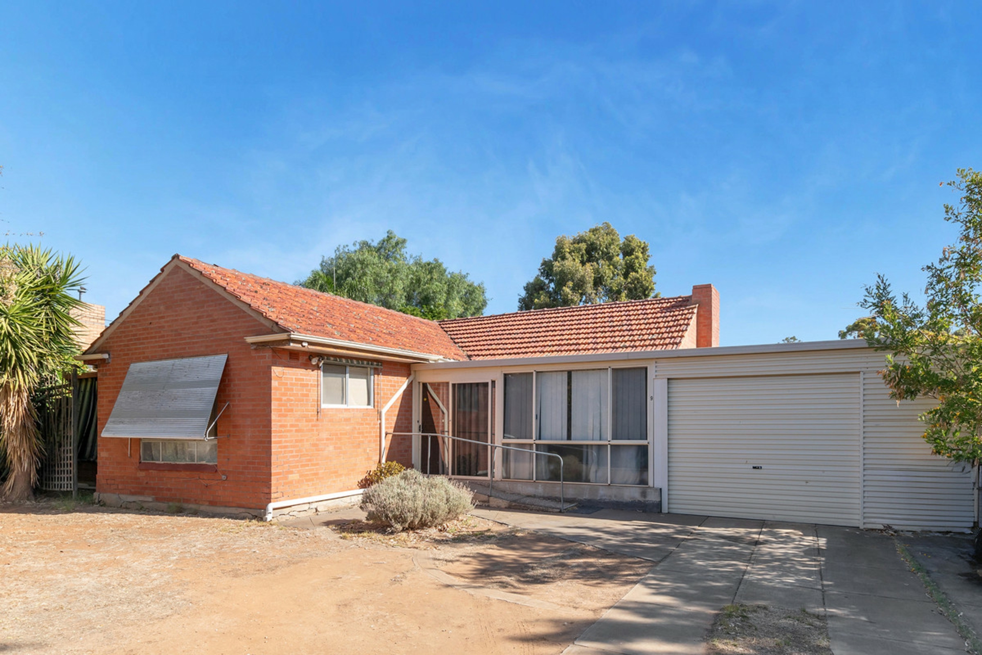 9 Sandford Road, DAVOREN PARK