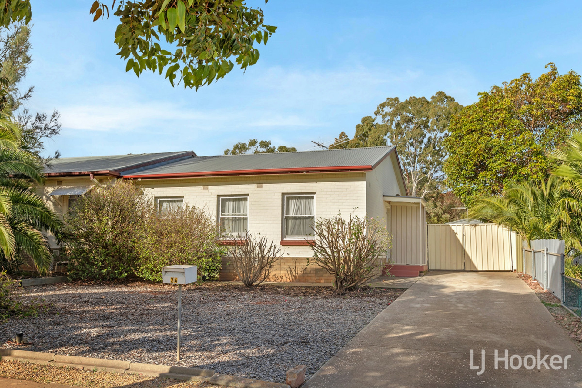 24 Northampton Crescent, ELIZABETH EAST
