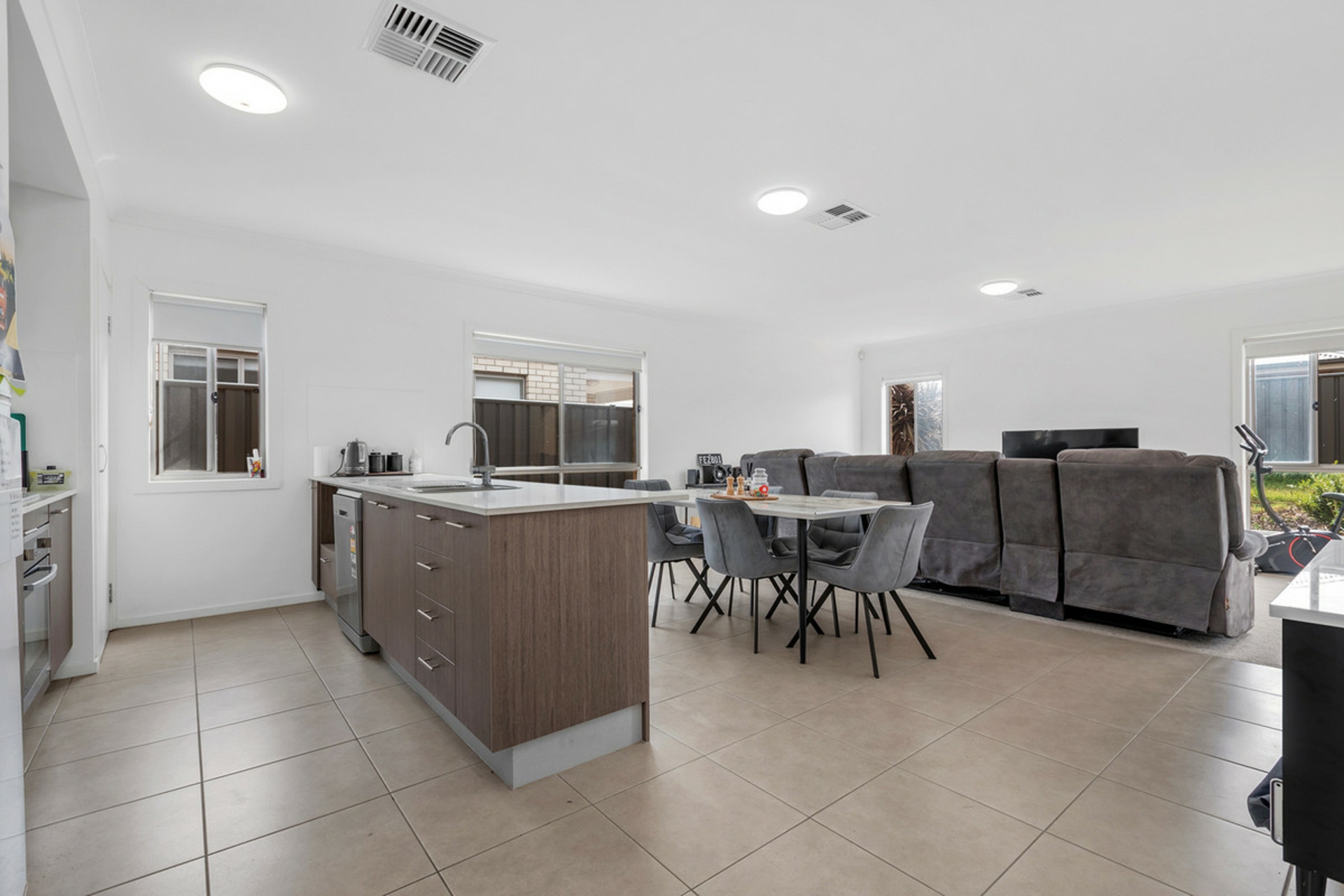 214 President Avenue, Andrews Farm