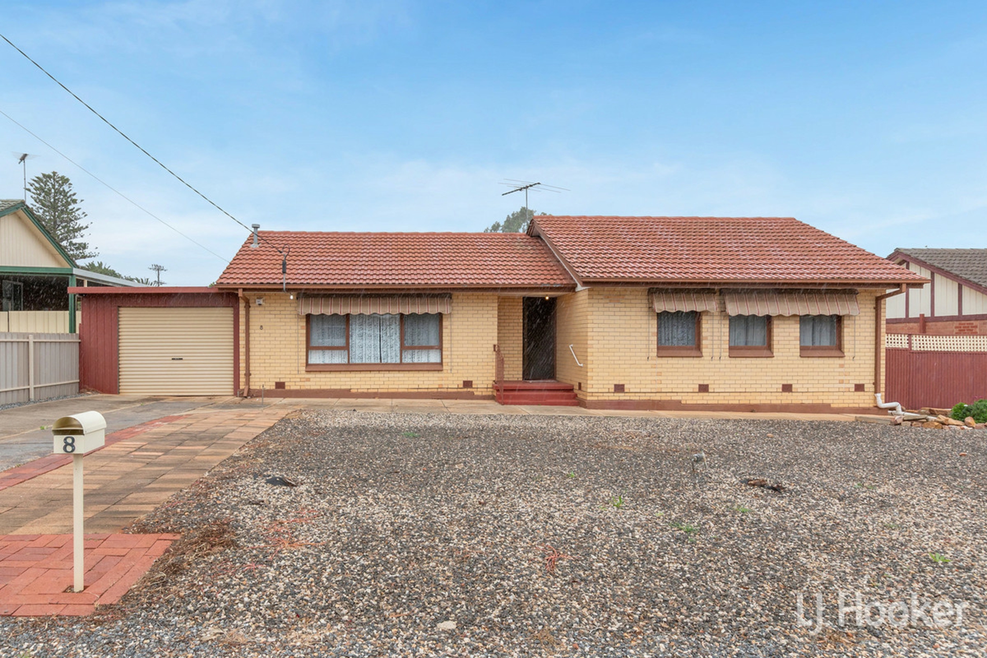 8 Seaborough Road, Elizabeth Park