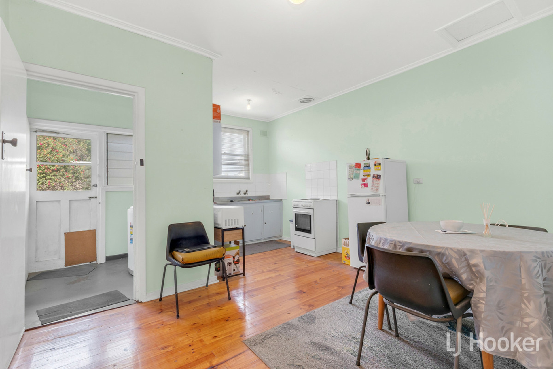 10 Benham Street — photo 3 of 10