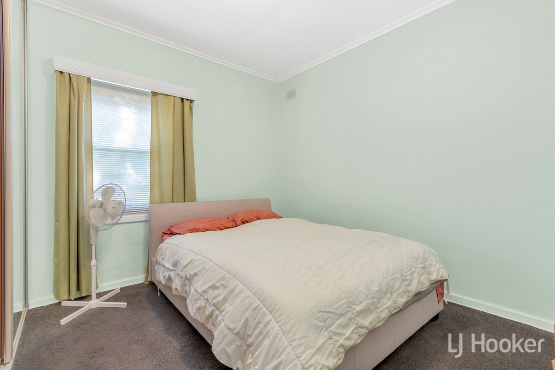 10 Benham Street — photo 5 of 10
