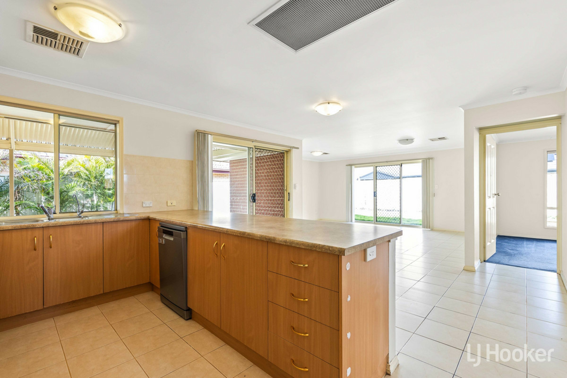 22 Amberwell Terrace — photo 14 of 30