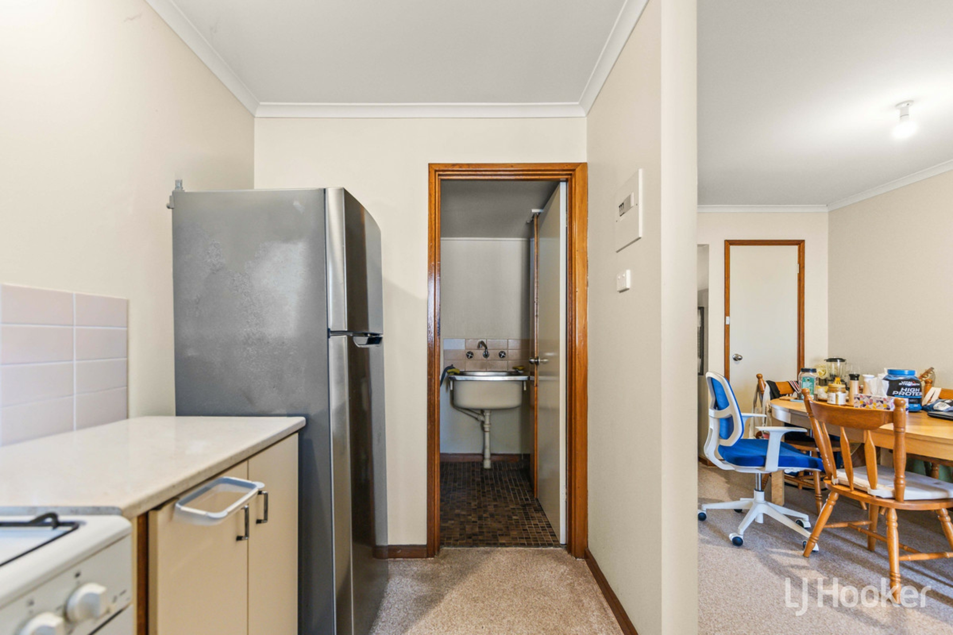 9/47 Amsterdam Crescent — photo 8 of 25