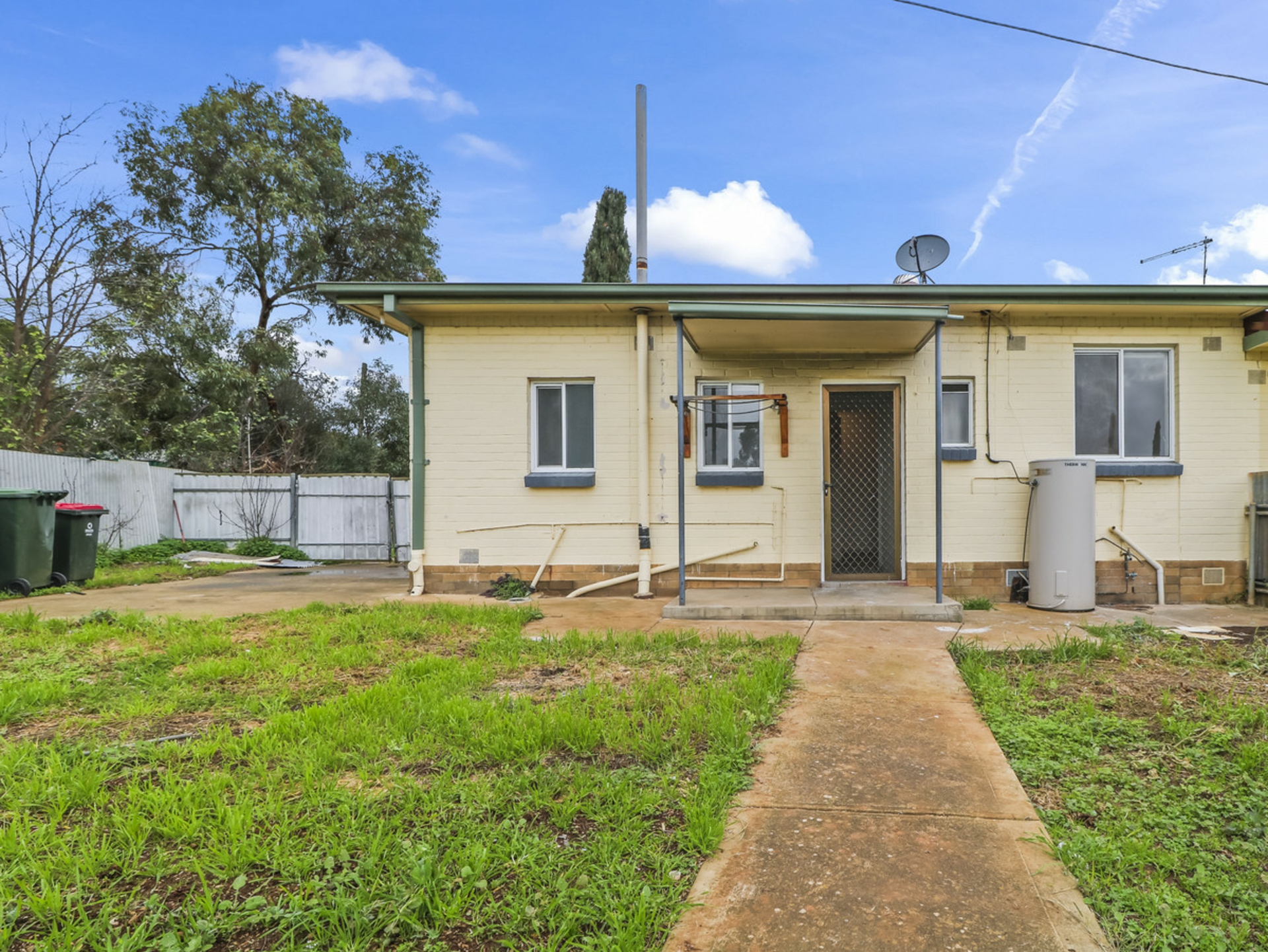 5 Northampton Crescent — photo 10 of 13