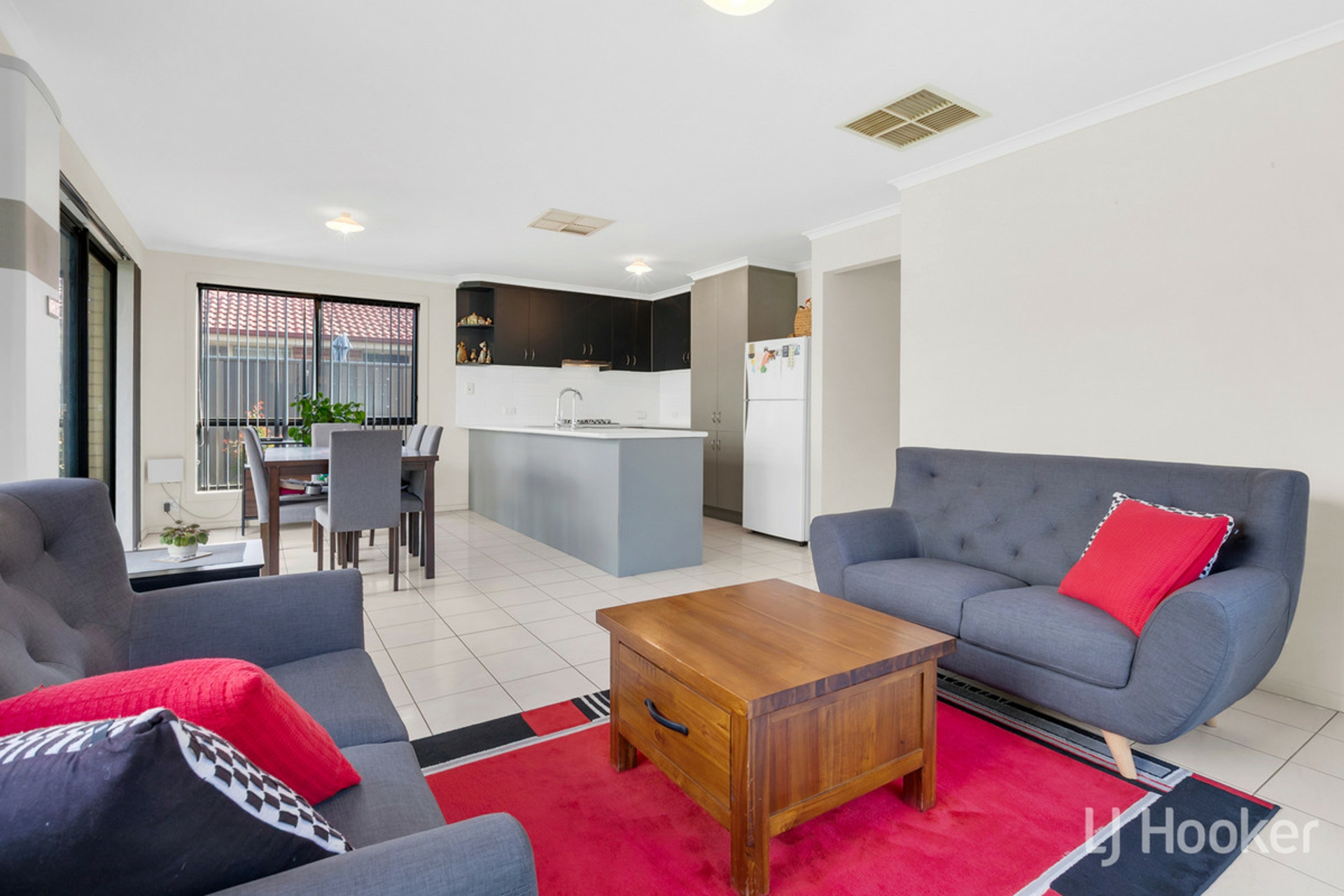 10 Cassia Street — photo 7 of 22