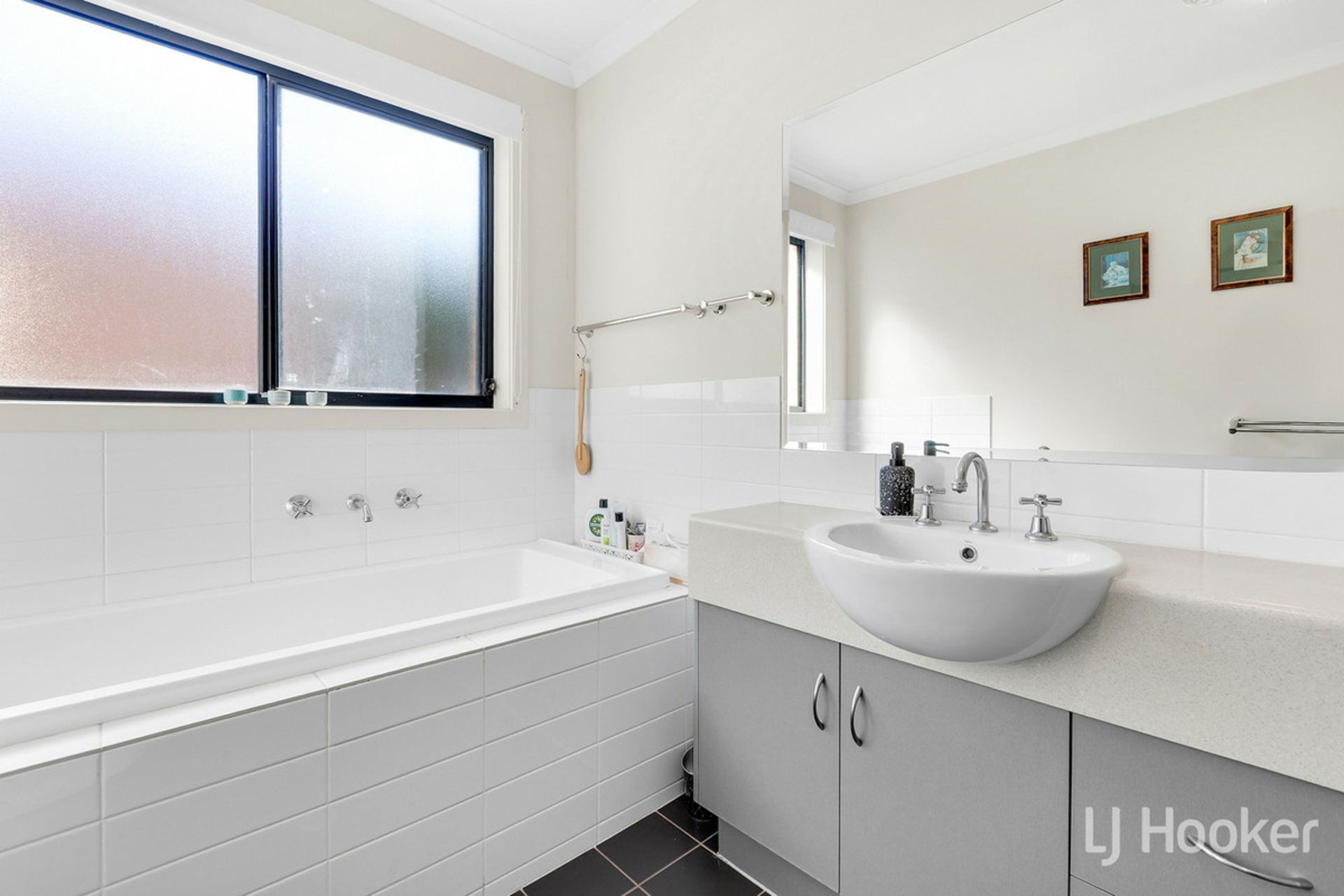 10 Cassia Street — photo 13 of 22
