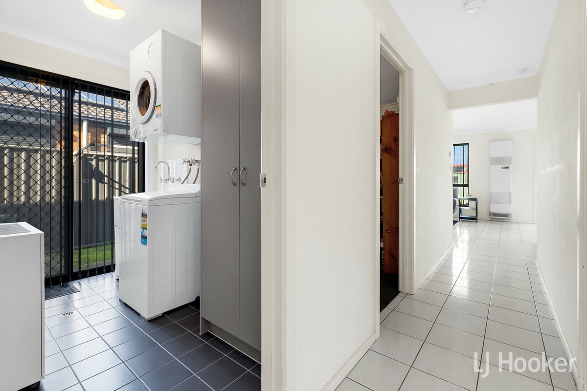10 Cassia Street — photo 14 of 22