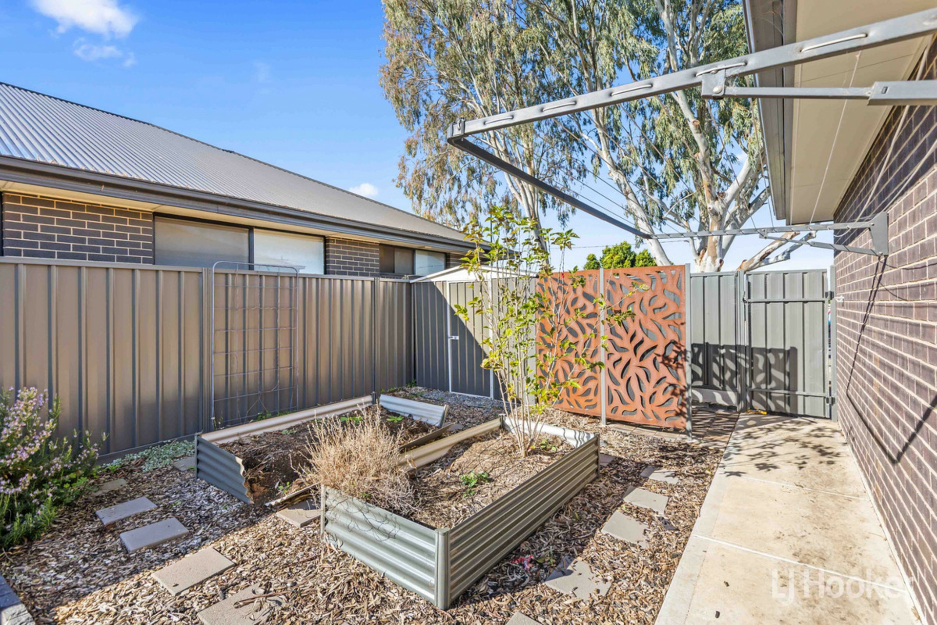 15 Harris Road — photo 25 of 30