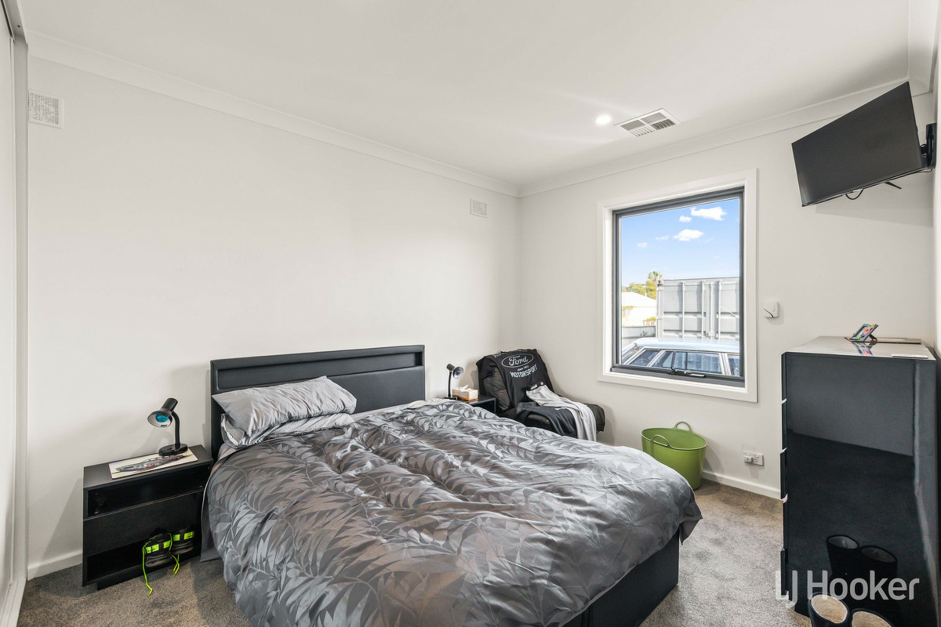 12 Peachey Road — photo 12 of 29