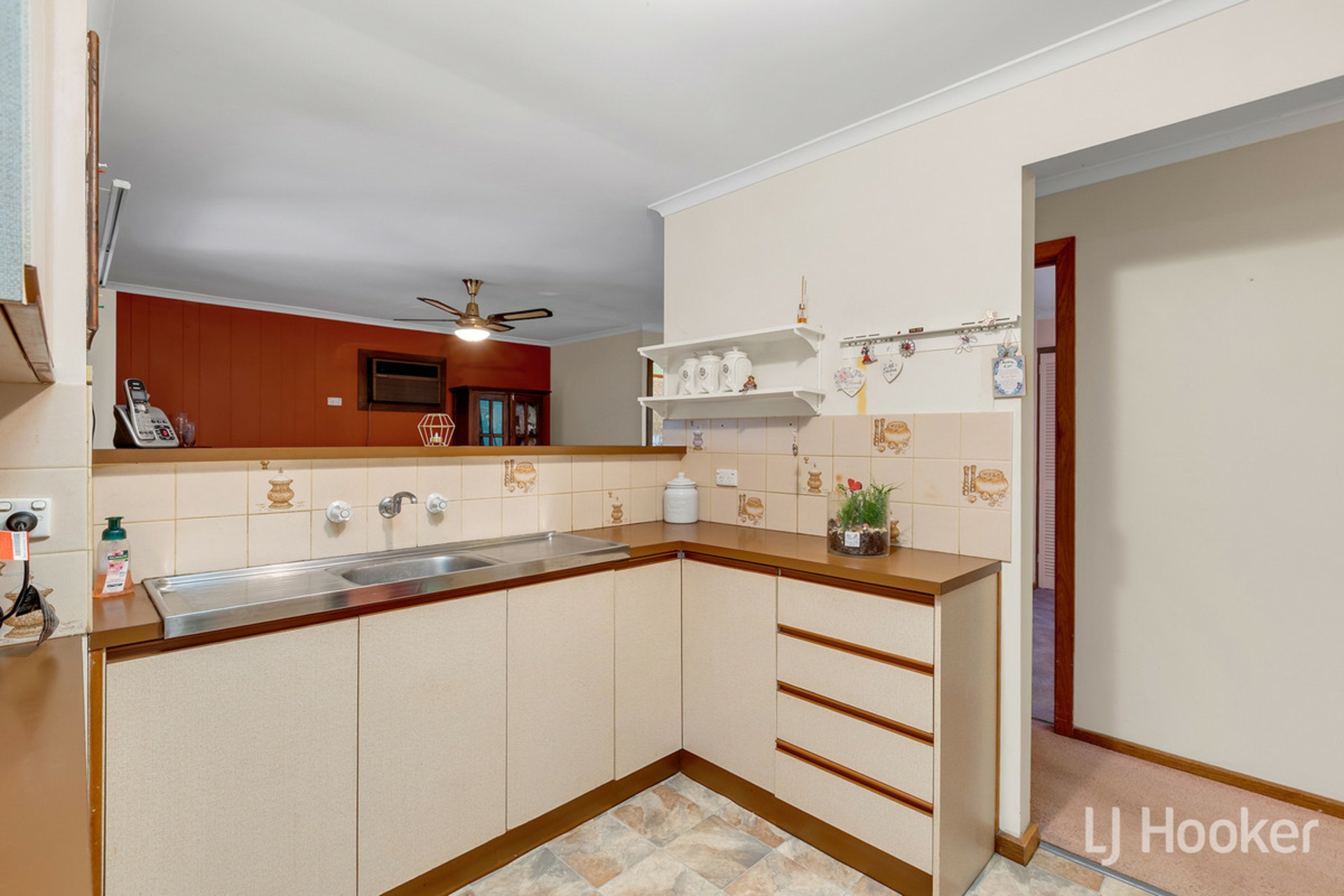 44 Vitana Court — photo 8 of 25
