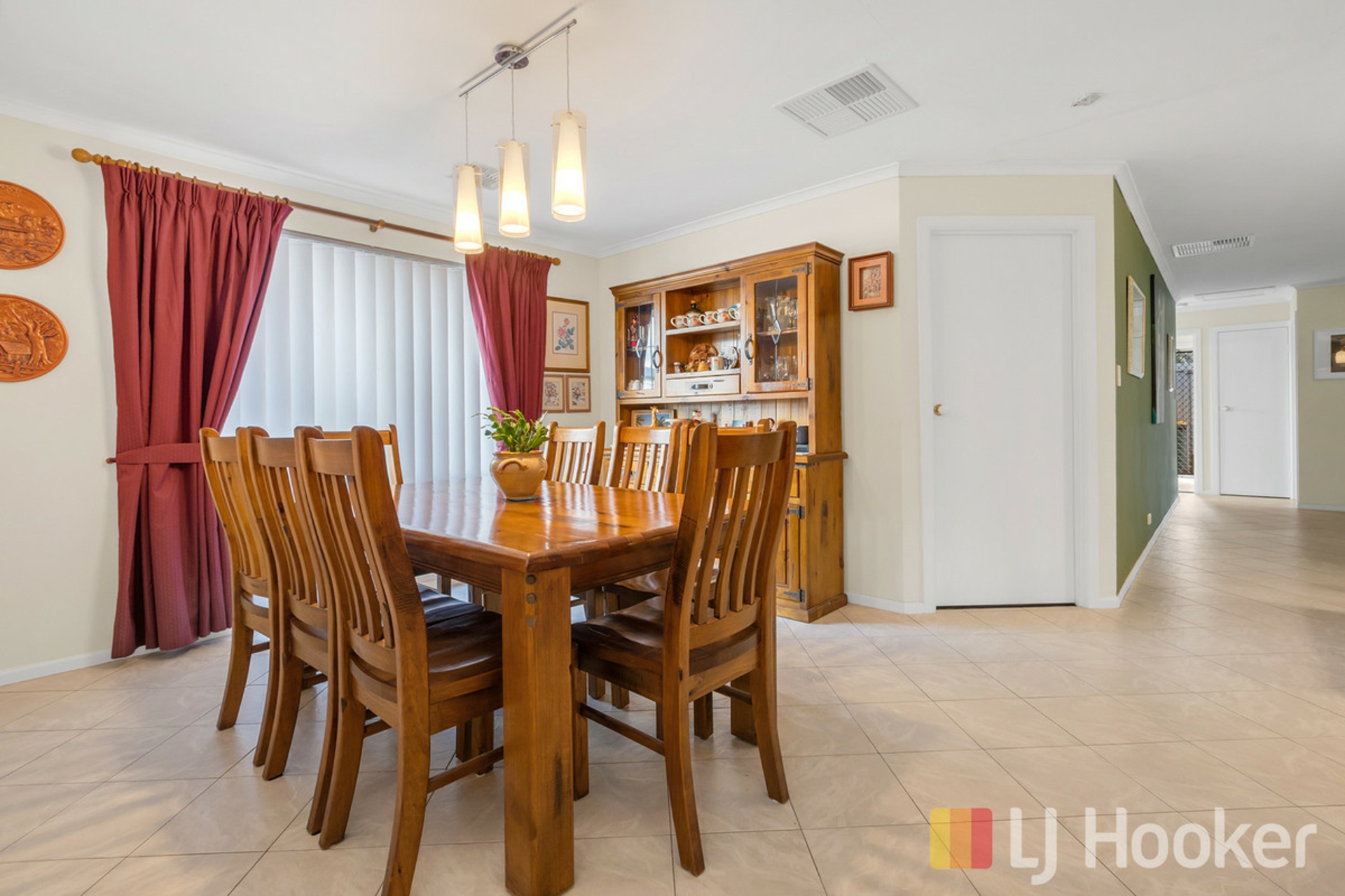 12 Somerset Grove — photo 7 of 30