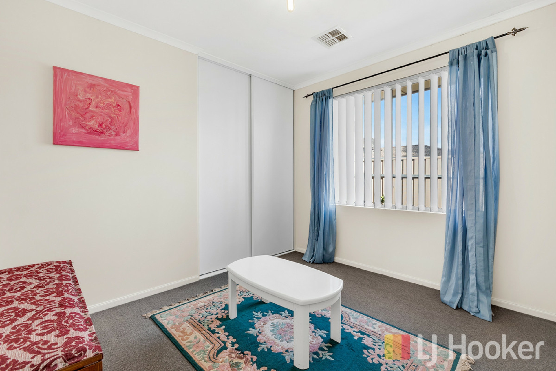 12 Somerset Grove — photo 17 of 30