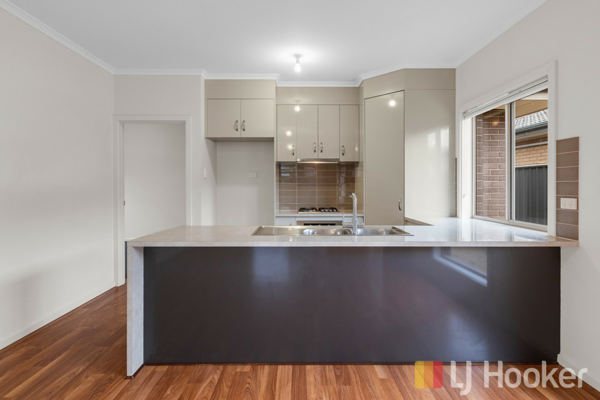 9 Jindabyne Street — photo 8 of 26
