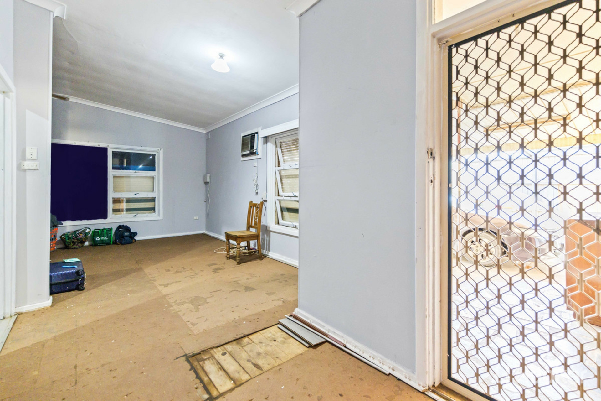 4 Rosewarne Crescent — photo 5 of 28