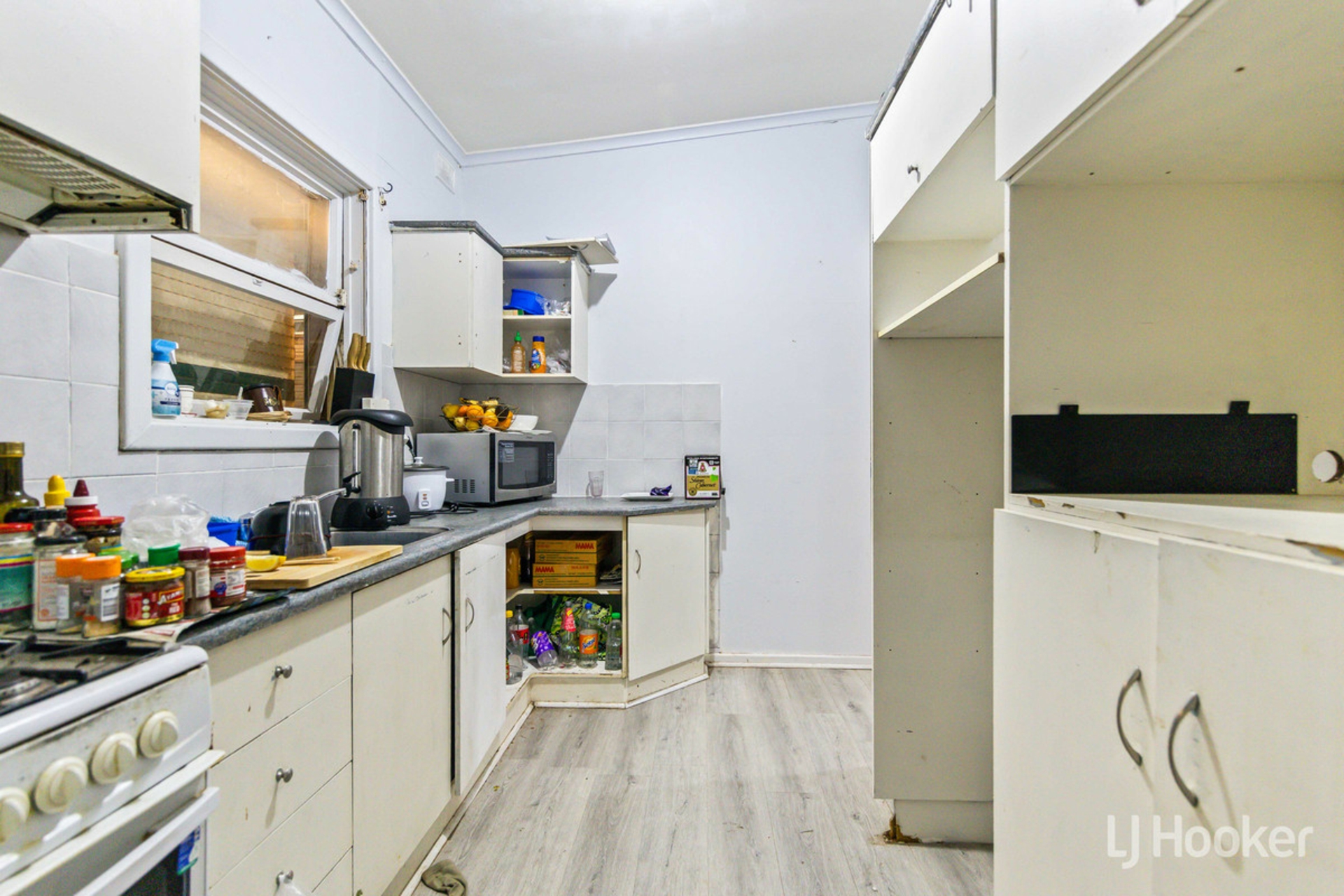 4 Rosewarne Crescent — photo 8 of 28