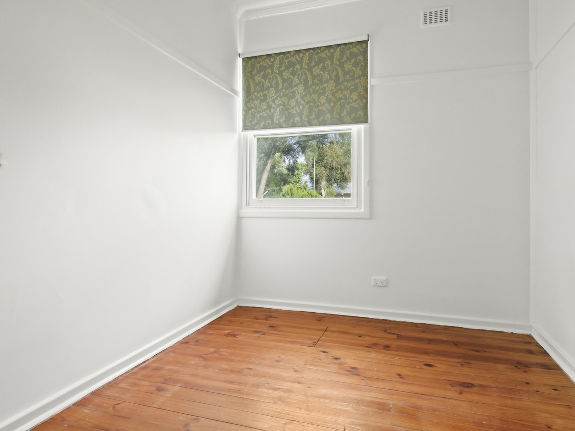 3 Green Street — photo 8 of 13