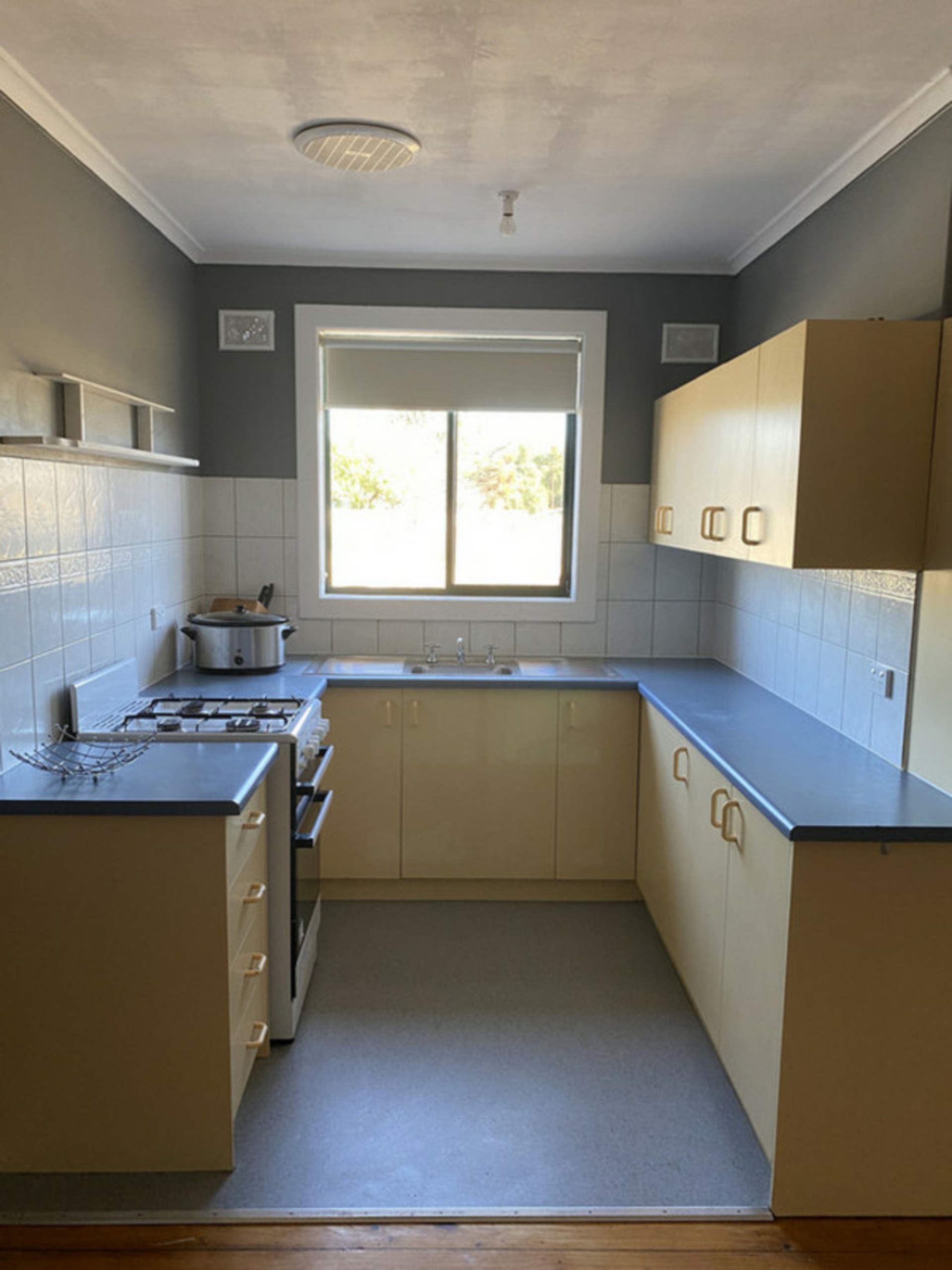 11 Tollerdown Street — photo 9 of 22