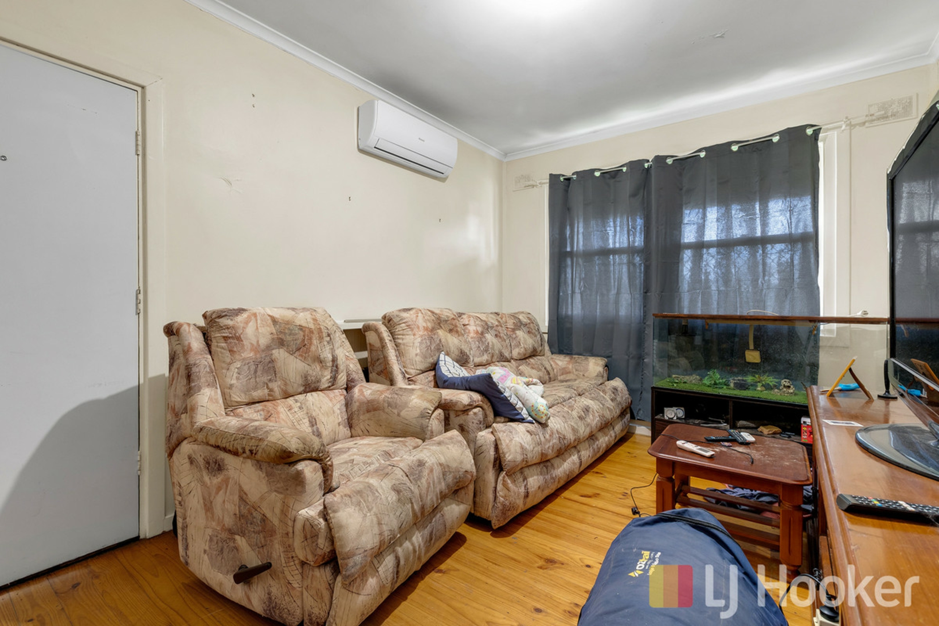21 Rowe Street — photo 3 of 6