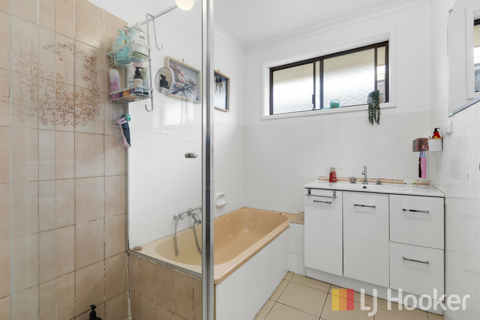 58 Kanimbla Crescent — photo 14 of 24